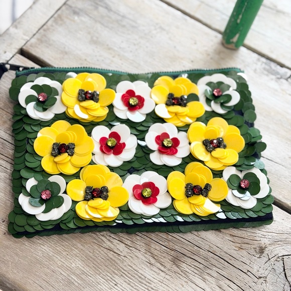 Floral 3D Floral Clutch. Green | Yellow | Vibrant | Unique | Glam | 9x6 | EUC - Picture 4 of 8